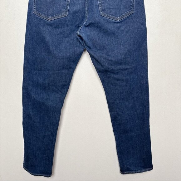 GAP Mens 33 x 32 Athletic Taper Dark Wash Blue Denim Jeasn - Picture 10 of 16